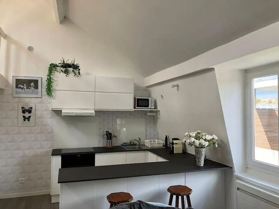 La Petite Place Lille St Maurice 0*,  Frankreich